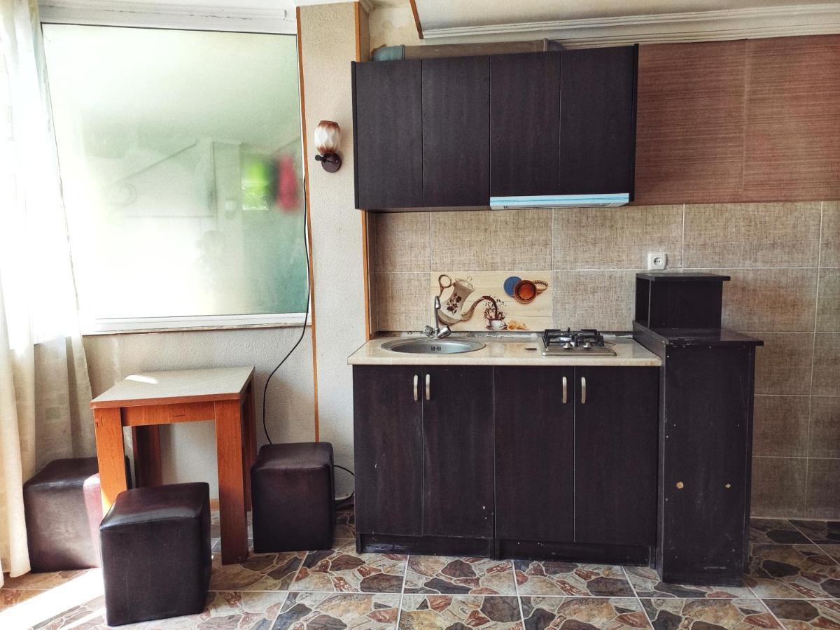 Guesthouse Ttt-1 Tbilisi Zewnętrze zdjęcie